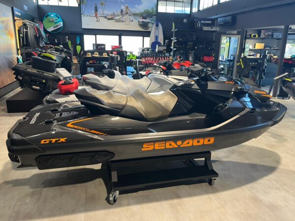 Sea-Doo Gtx 230 hp 2023 - immagine 2