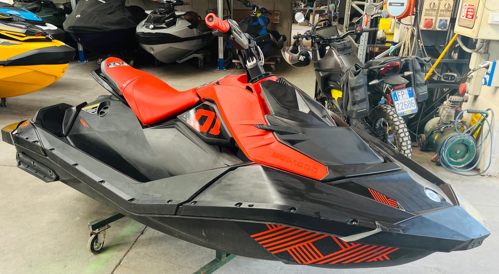 SEADOO SPARK TRIXX 90 Hp