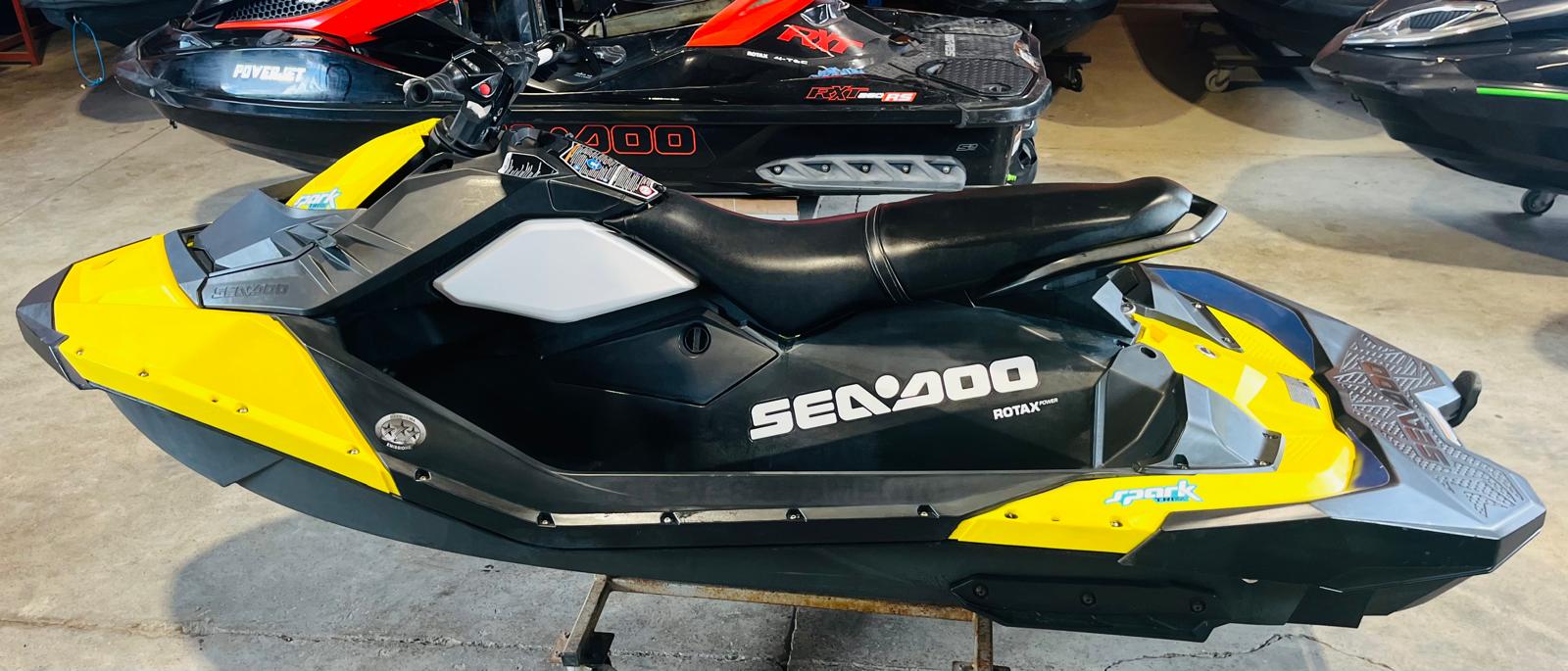 SEADOO Spark Trixx 3 up 90 hp - immagine 4